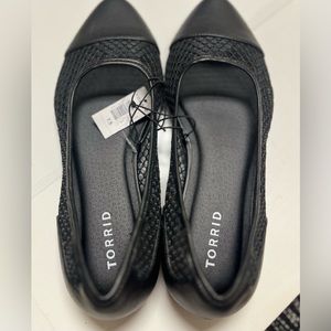 Black Mesh Flats